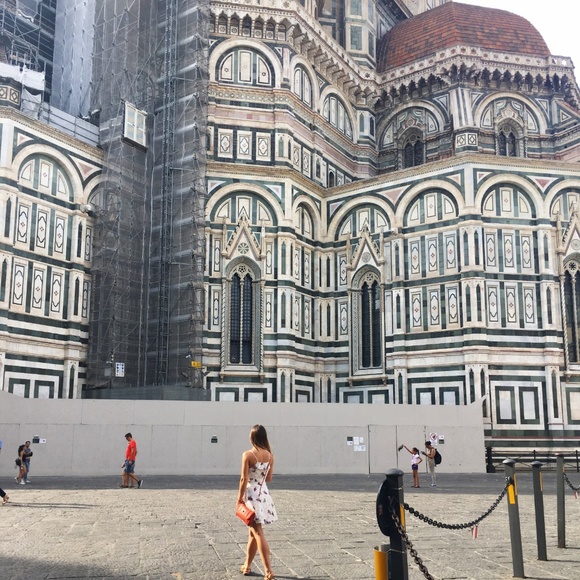 Meet your Posher, Vanessa - Picture 4 of 7